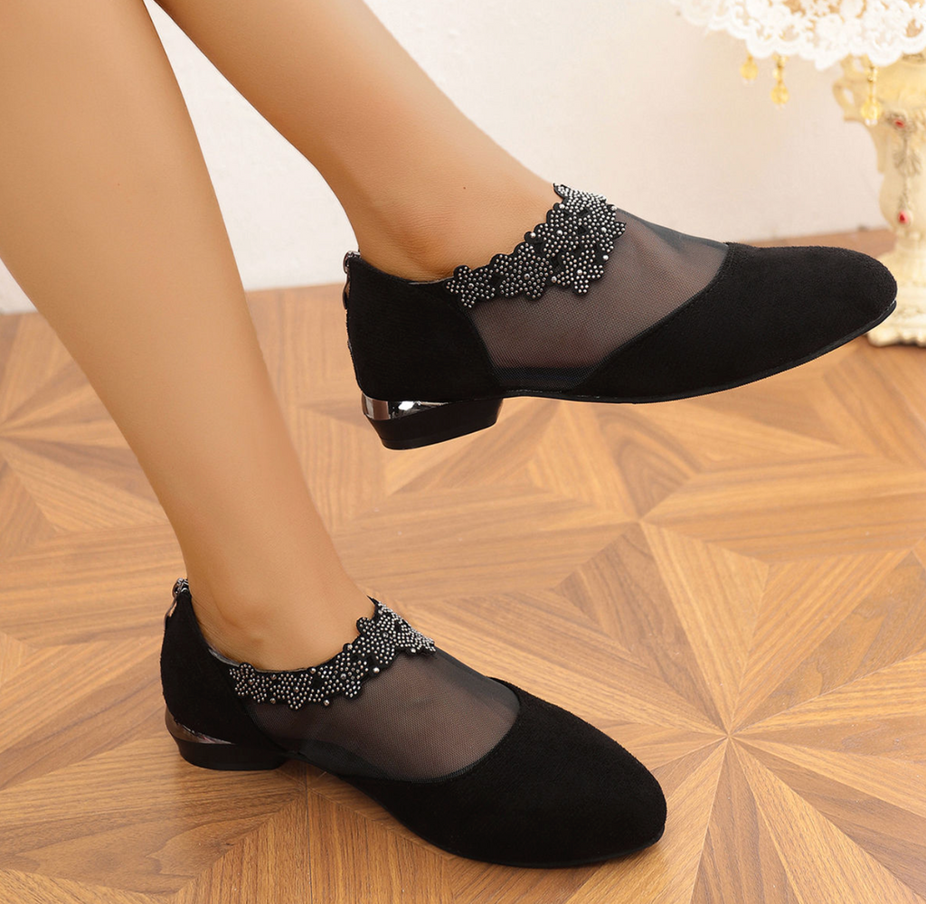 Sparkling Pointed-Toe Pumps